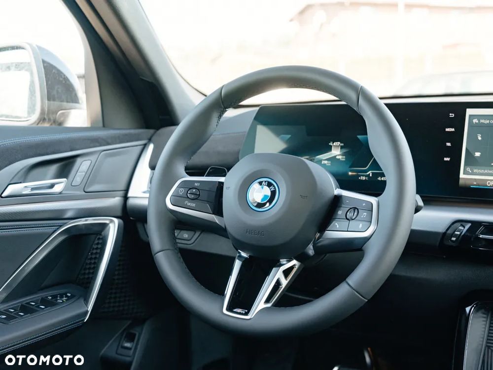 BMW iX2 eDrive20 - 7