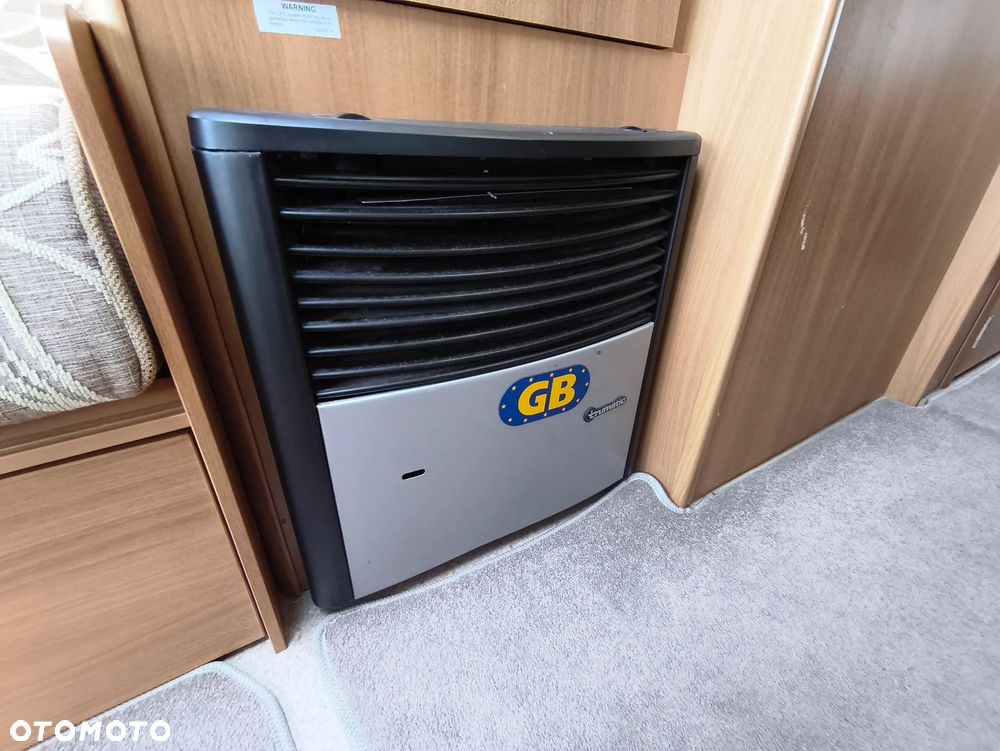 SWIFT CHARISMA 565 - 17