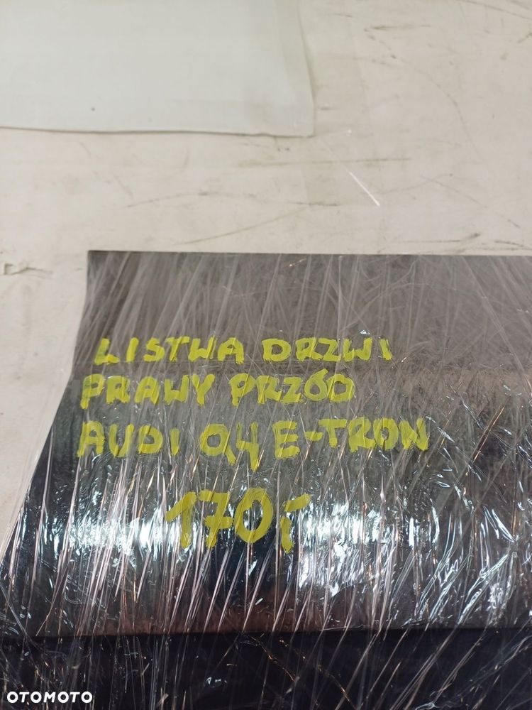 listwa drzwi prawy przód przednia prawa audi q4 e-tron 21- - 13