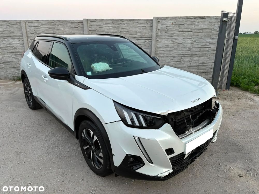Peugeot 2008 PureTech 130 GT - 36