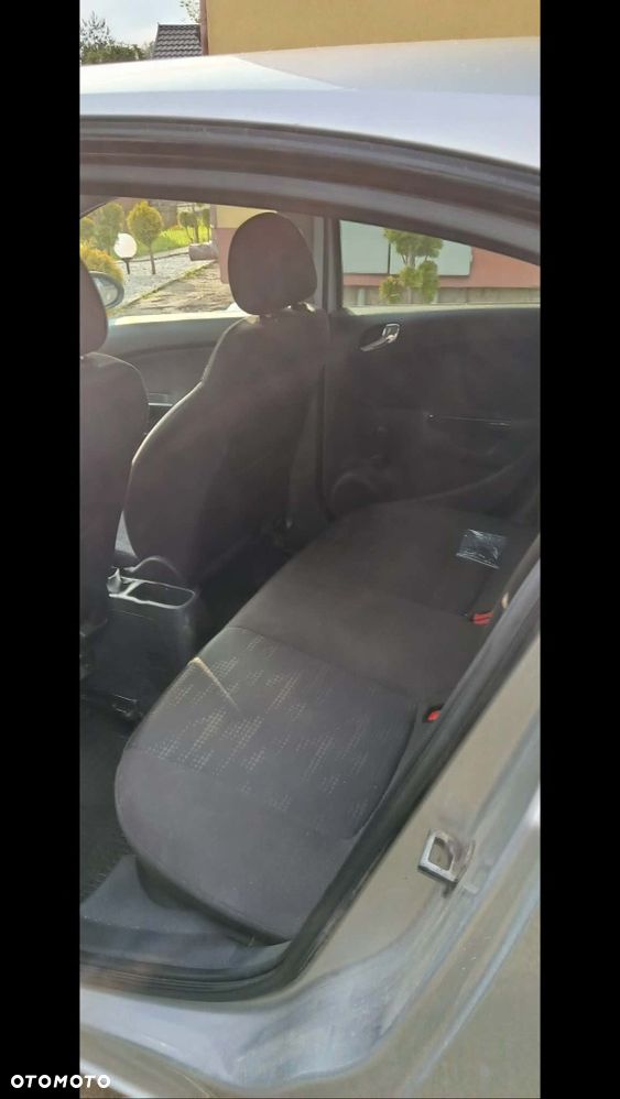 Opel Corsa - 8