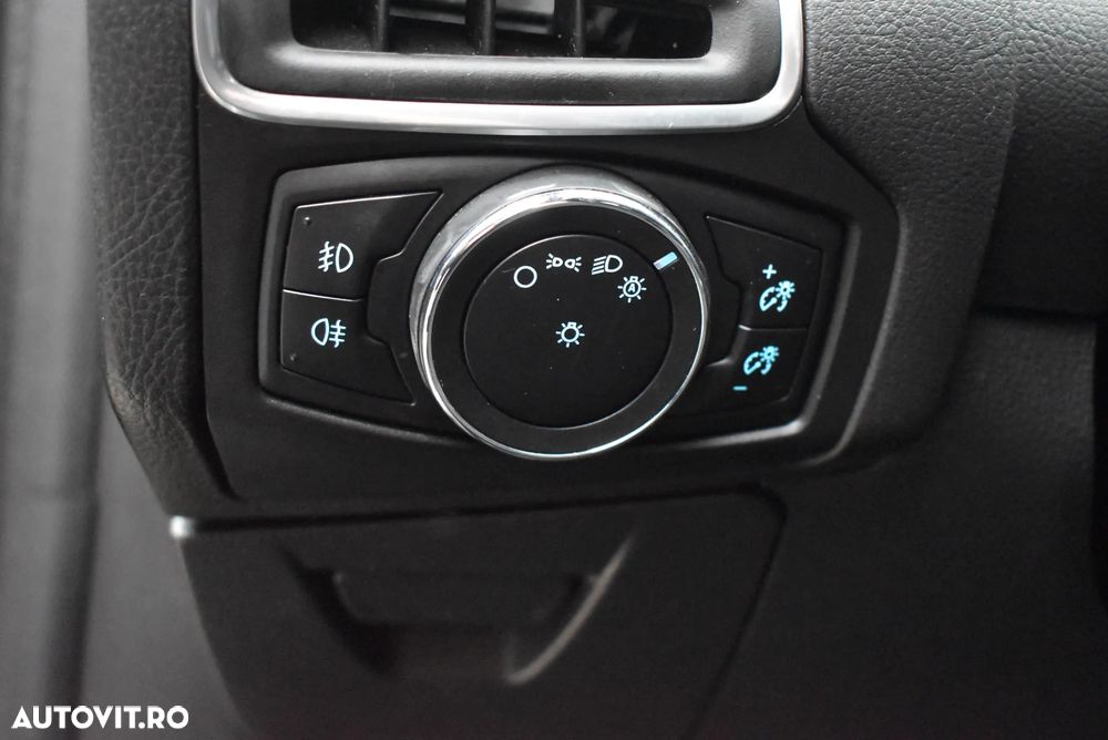 Ford Focus 1.6 TDCI DPF Start-Stopp-System Titanium - 16