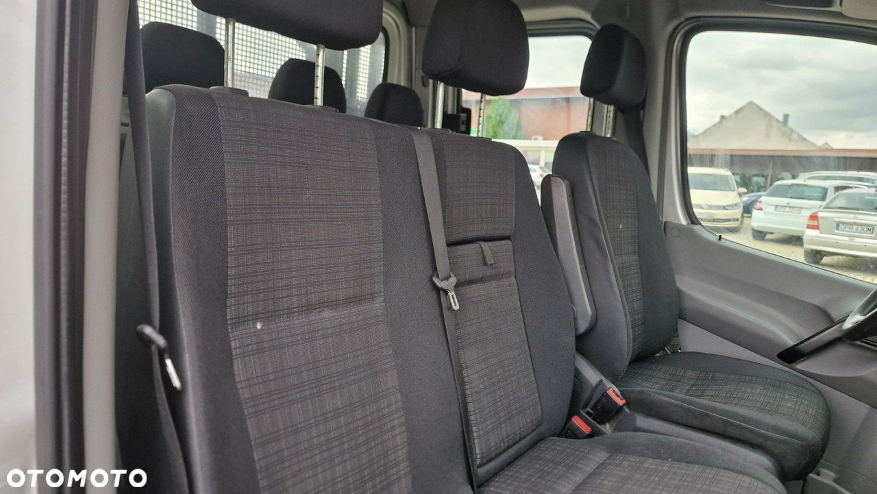 Mercedes-Benz Sprinter - 9
