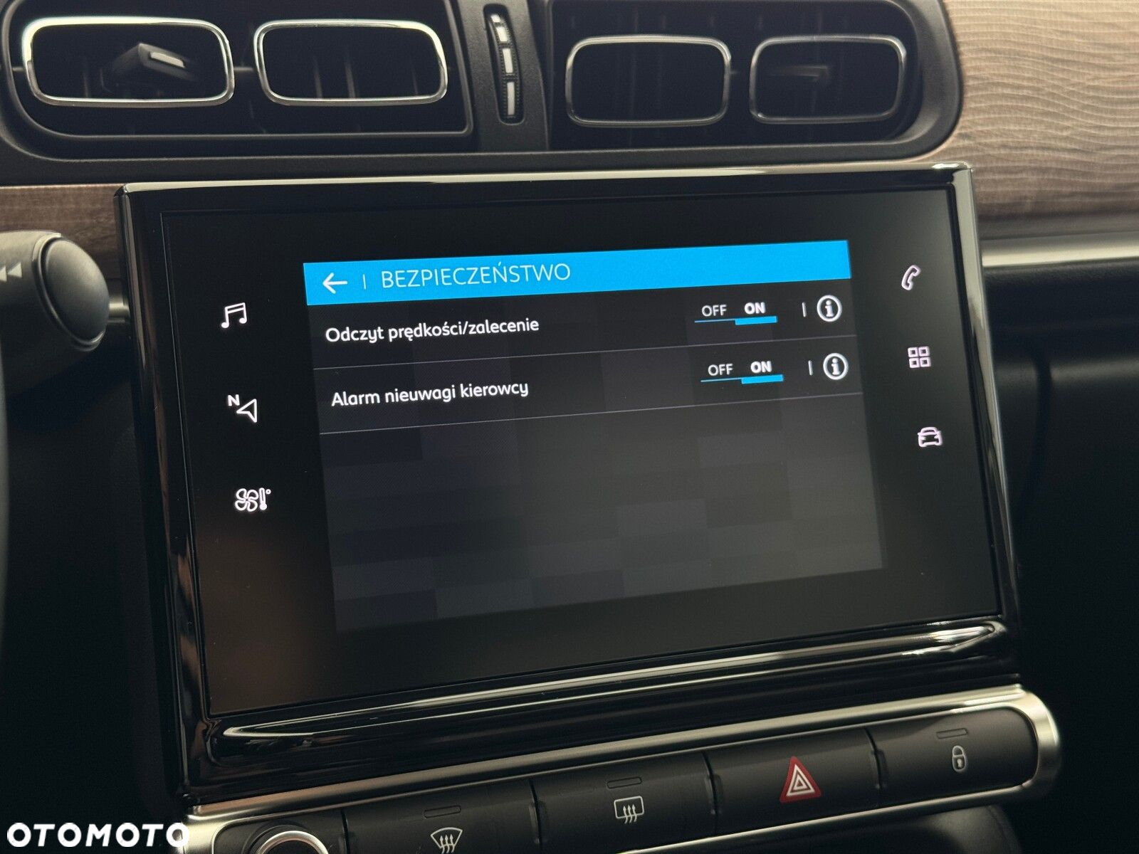 Citroën C3 1.2 PureTech Max EAT6 - 36
