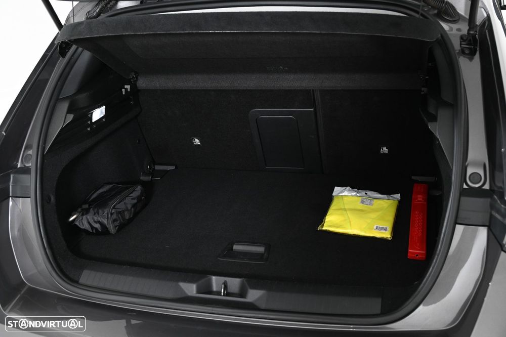 Opel Astra 1.2 T Elegance - 12