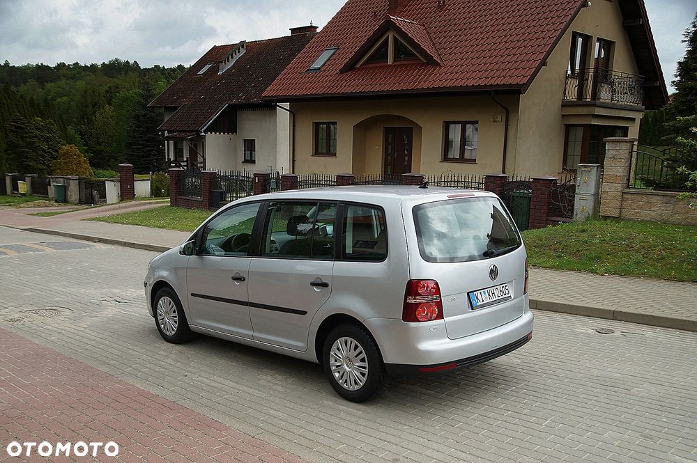Volkswagen Touran 1.9 TDI Welcome - 4