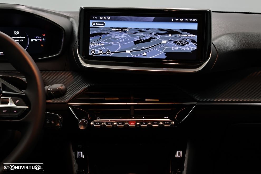 Peugeot 208 1.2 PureTech Allure - 18