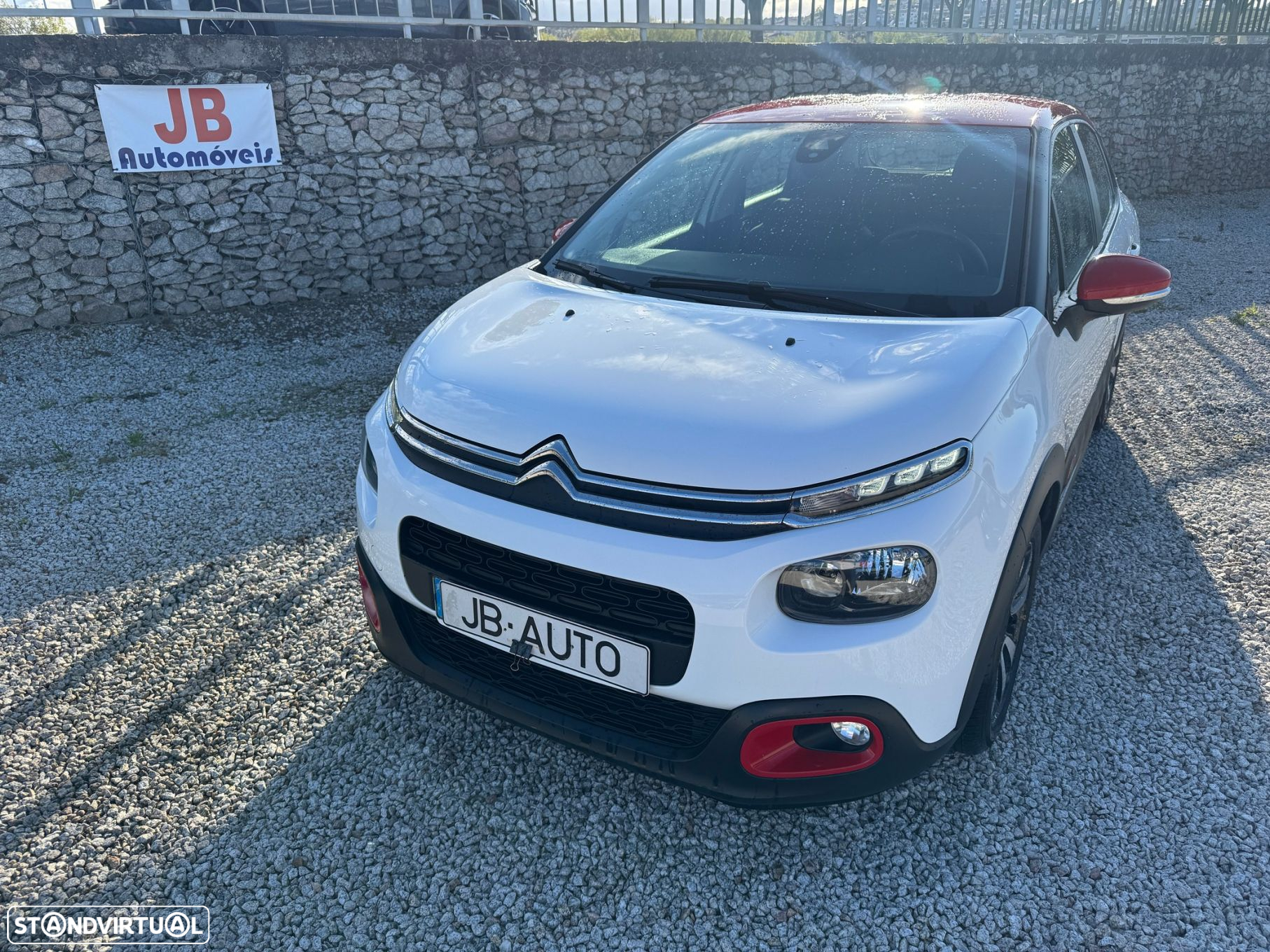 Citroën C3 1.5 BlueHDi Shine - 2