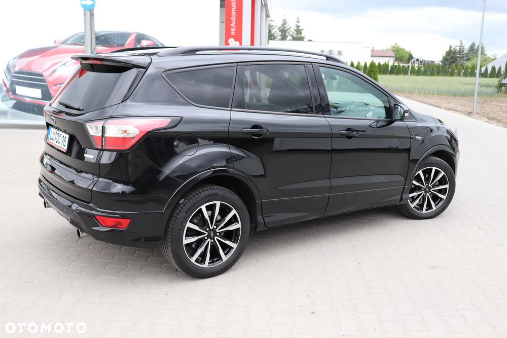 Ford Kuga 1.5 EcoBoost 2x4 ST-Line - 28