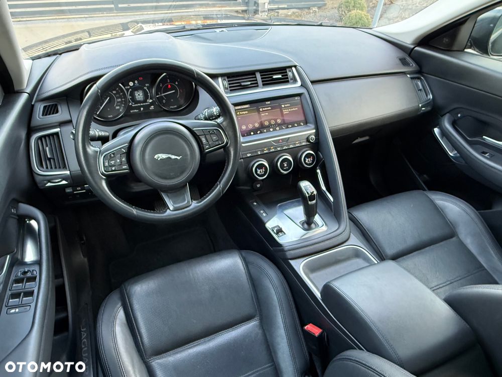 Jaguar E-Pace 2.0 i4D AWD R-Dynamic S - 8