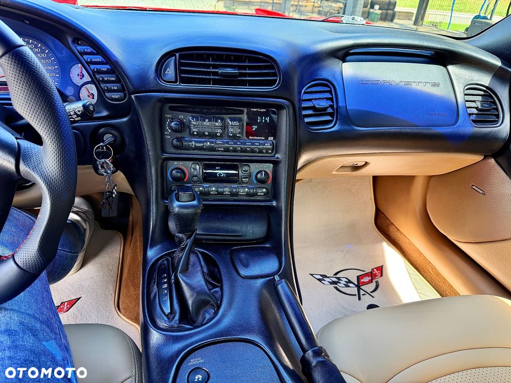 Chevrolet Corvette Convertible 5.7 - 12
