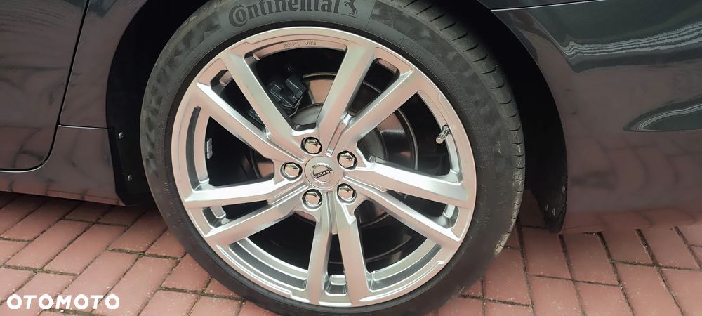 Volvo S90 D4 SCR Momentum Pro - 9