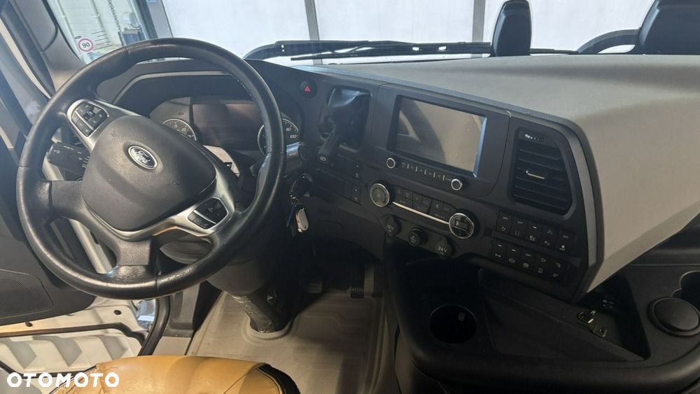 Ford F-MAX - 7