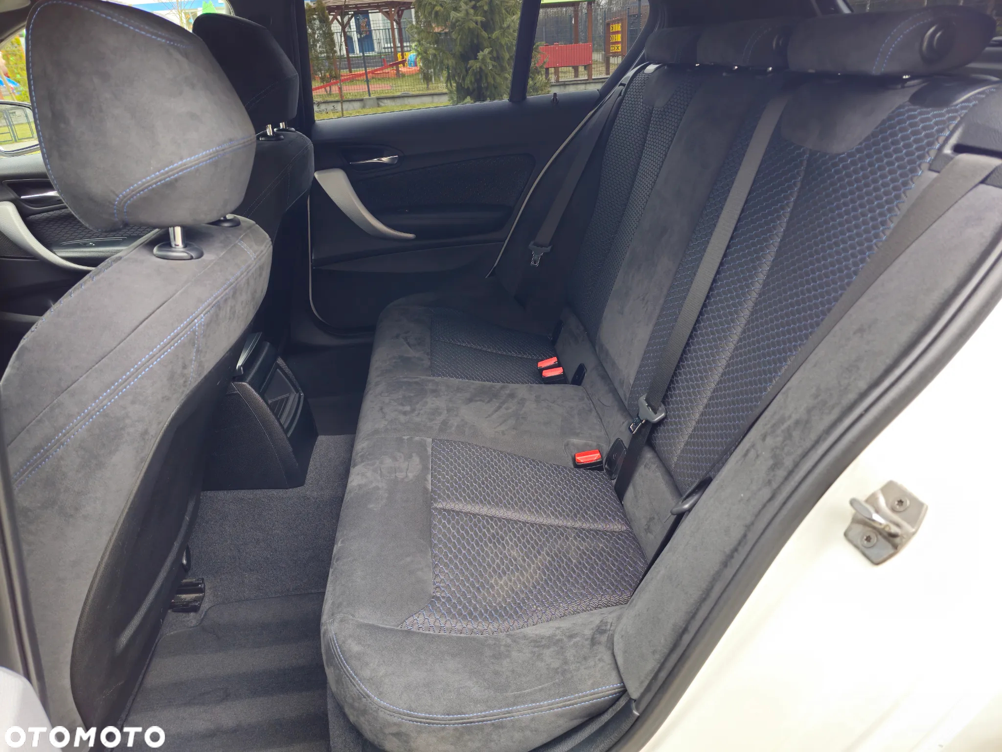 BMW Seria 1 M140i xDrive Shadow sport - 15
