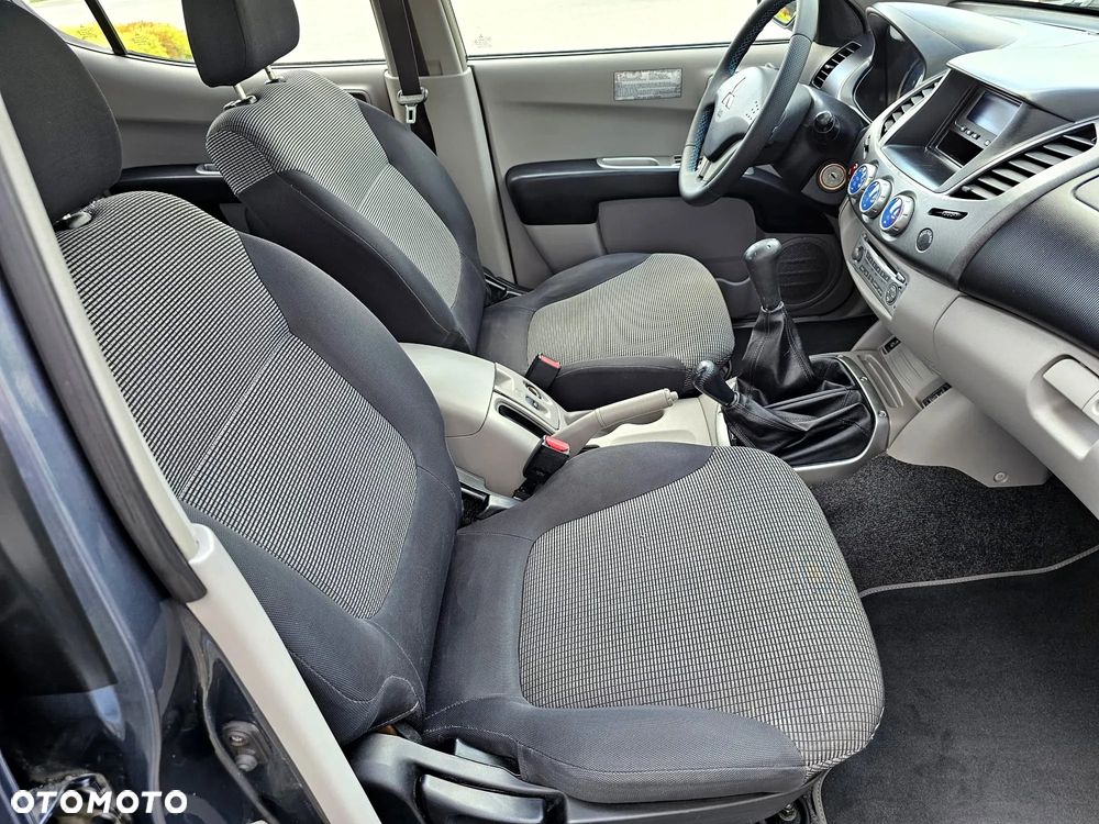 Mitsubishi L200 Pick Up 4x4 Intense Double Cab - 25