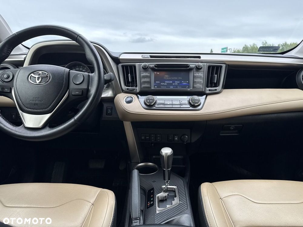 Toyota RAV4 - 12