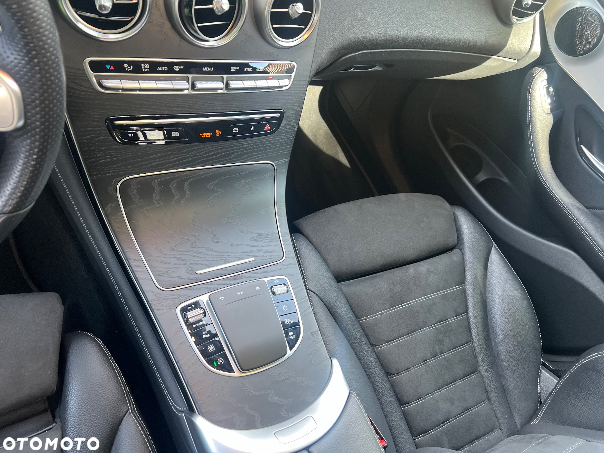 Mercedes-Benz GLC 220 d 4Matic 9G-TRONIC AMG Line Plus - 15
