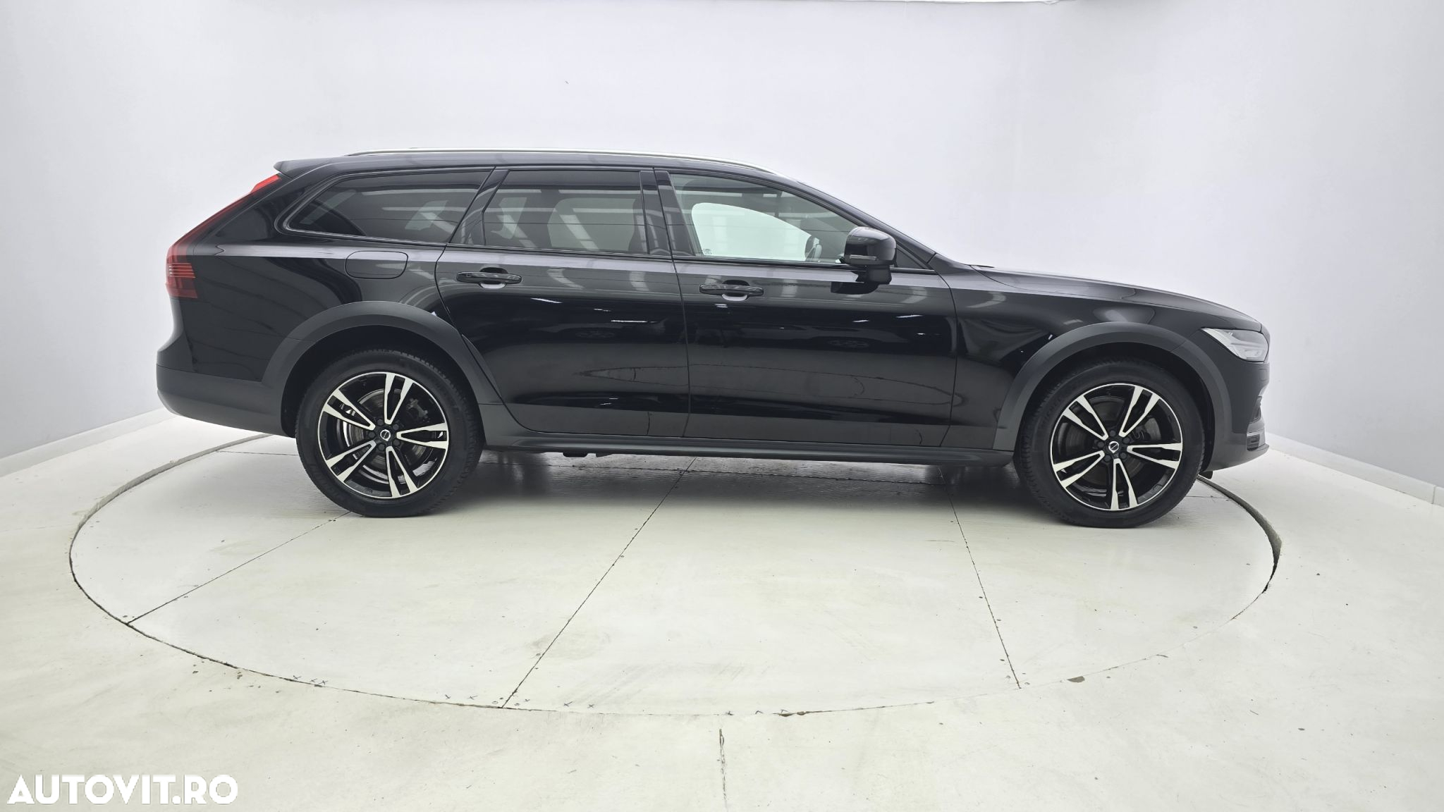 Volvo V90 - 5