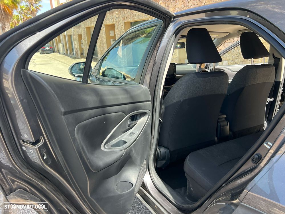 Toyota Yaris Cross 1.5 HDF Comfort Plus - 17