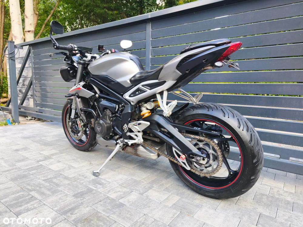 Triumph Street Triple - 5
