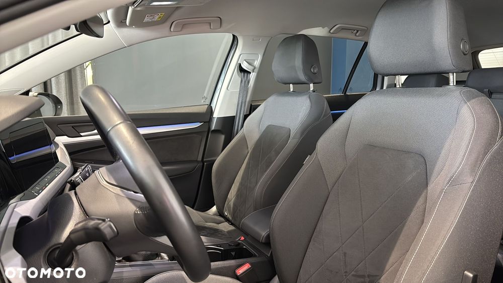 Volkswagen Golf 2.0 TDI Life - 12