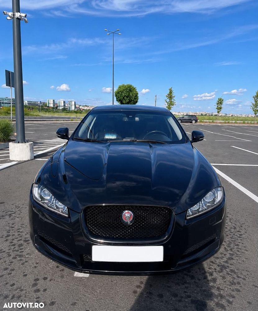 Jaguar XF 2.2D Premium Luxury - 1