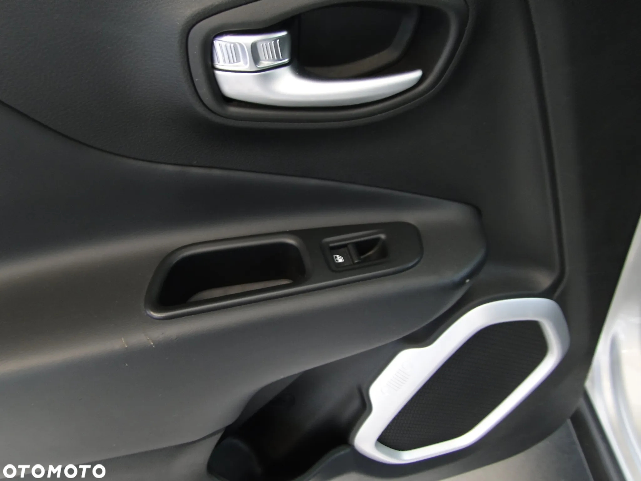 Jeep Renegade 2.0 MultiJet Limited 4WD S&S - 21