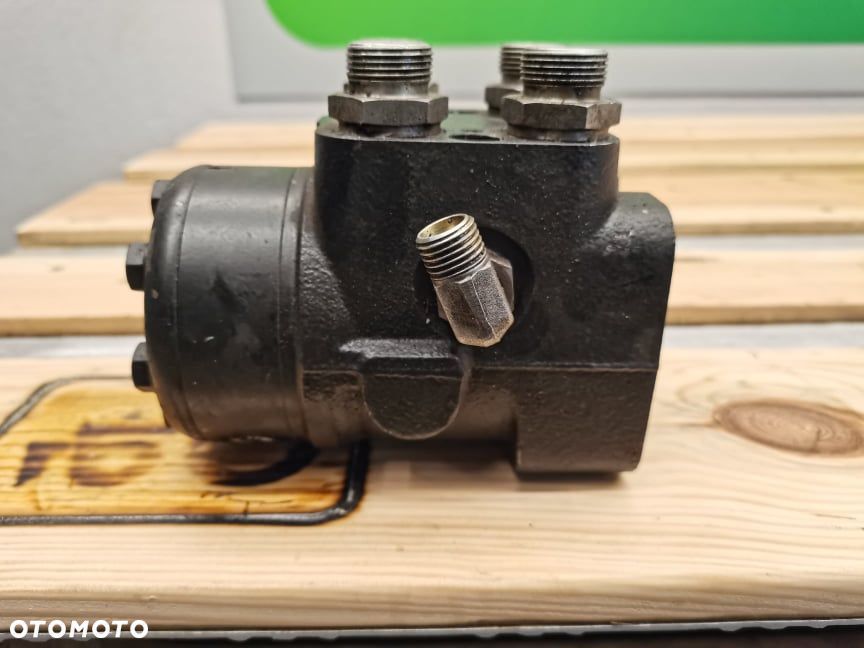 Orbitrol New Holland W60 Sauer-Danfoss LS200 - 1