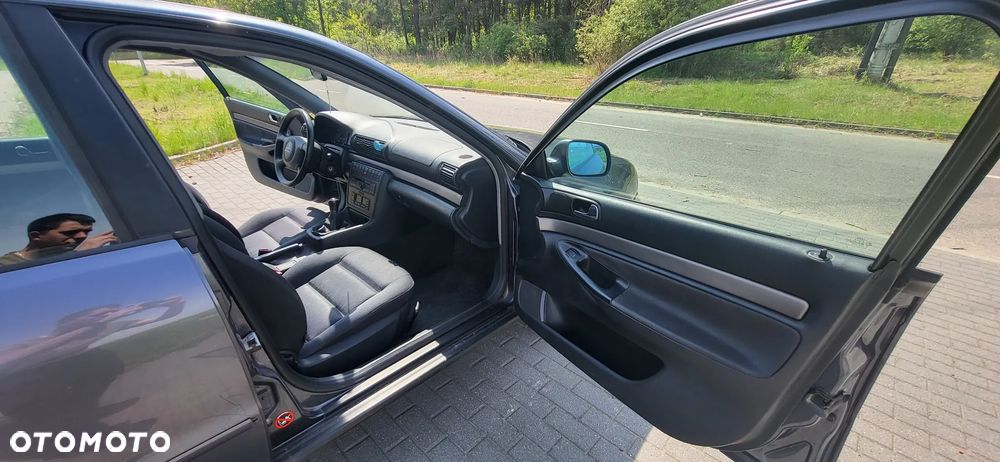Audi A4 Limousine 1.8 - 10