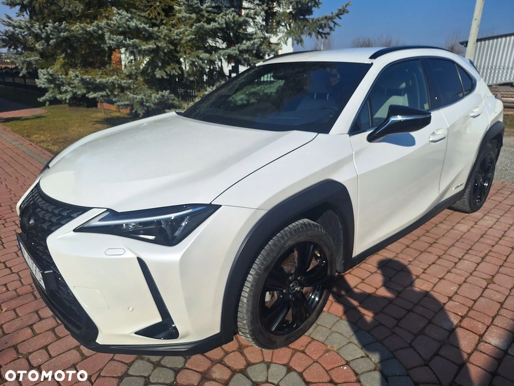 Lexus UX - 2