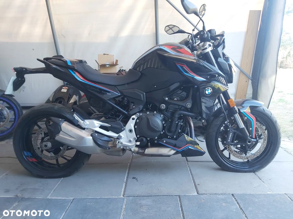 BMW F - 13