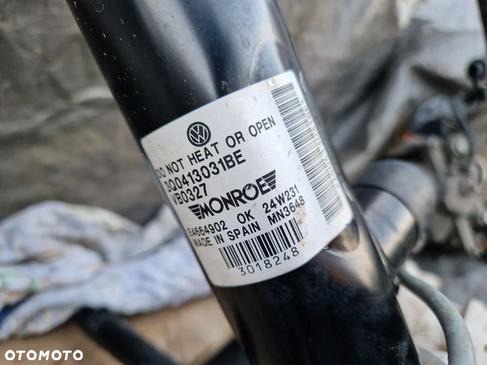 VW Passat B8 Arteon Superb III Zawieszenie prawe przednie kompletne kopyto 5Q0407258A 3Q0413031BE - 4