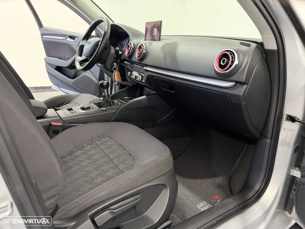 Audi A3 Sportback 1.6 TDI Advance - 34