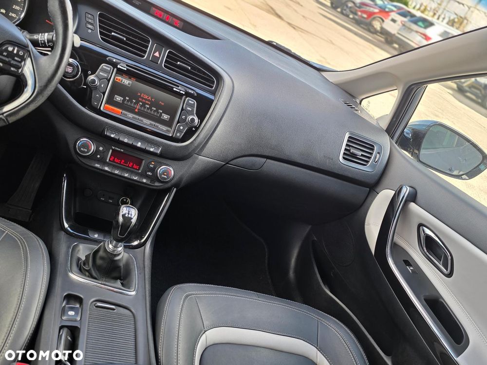 Kia Ceed - 16