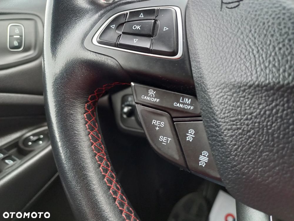 Ford Kuga 2.0 TDCi 4x4 ST-Line - 22