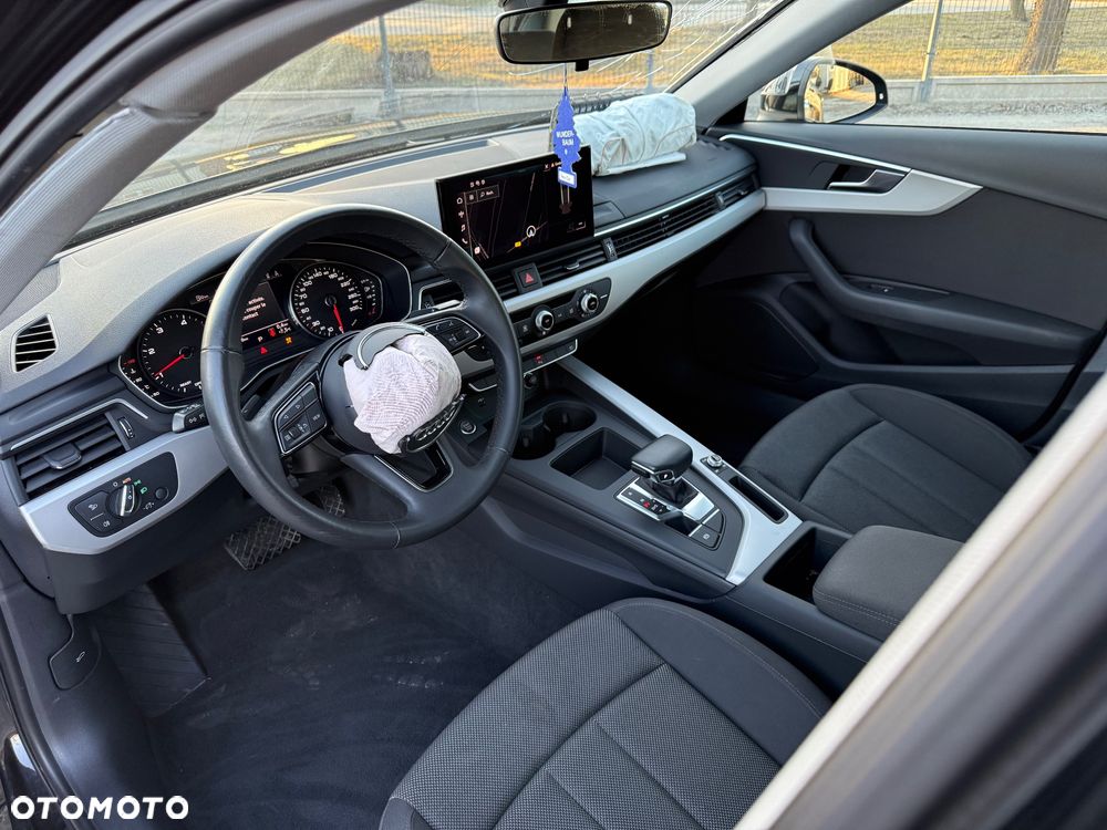 Audi A4 Avant 30 TDI S tronic advanced - 25