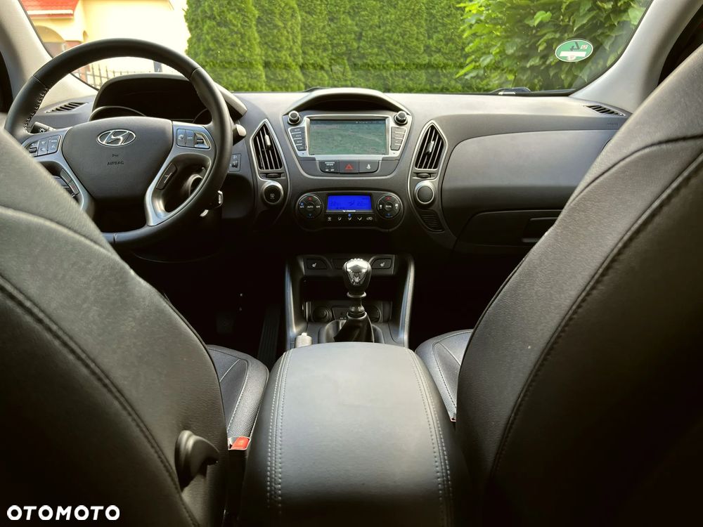 Hyundai ix35 1.6 2WD Fifa World Cup Edition - 29