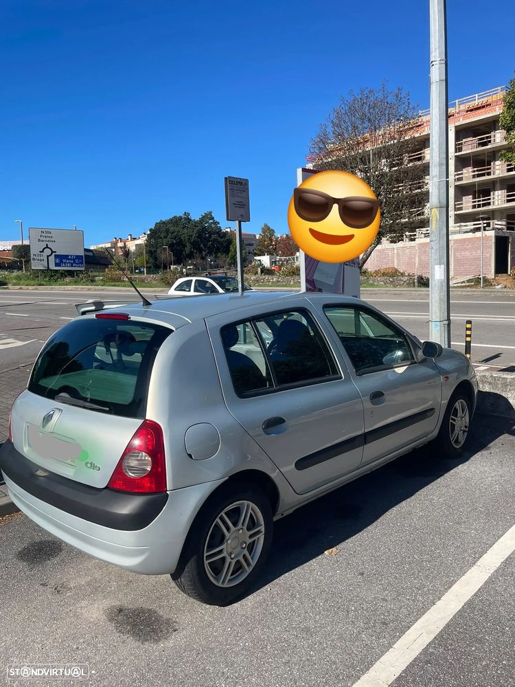 Renault Clio - 1