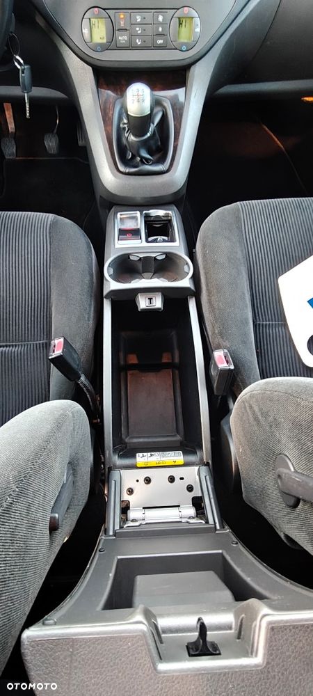 Ford Focus C-Max 1.8 Ghia - 31