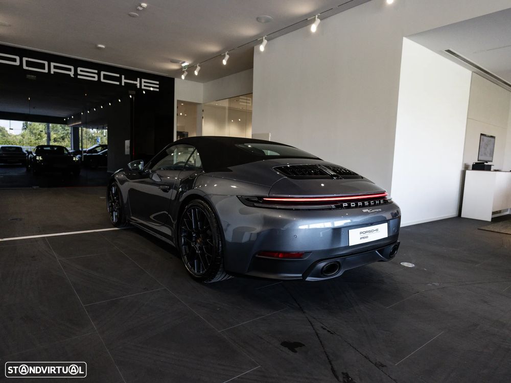 Porsche 911 (992) Carrera PDK - 17
