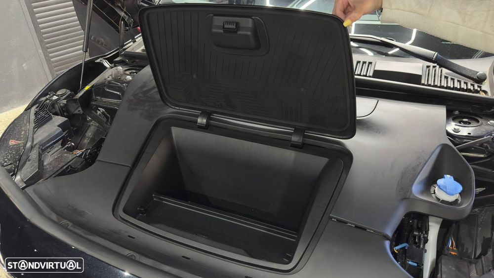 Volvo EX30 Single Motor Extended Range RWD Core - 23