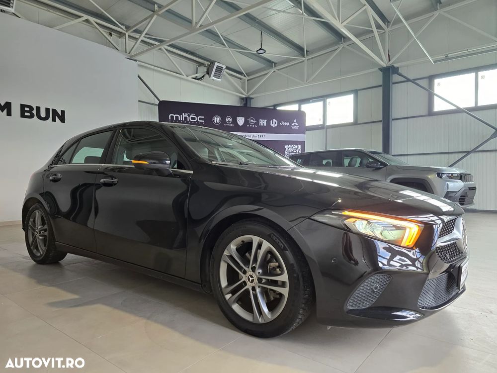 Mercedes-Benz A 180 Sedan 7G-DCT Style - 2