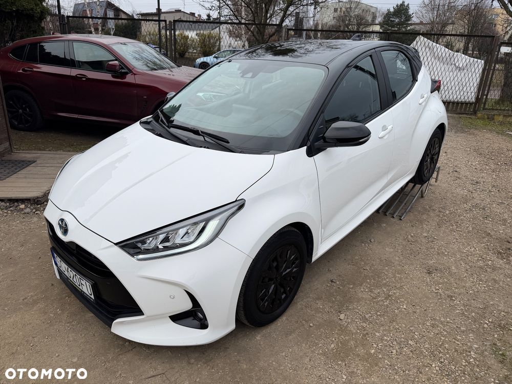 Toyota Yaris Hybrid 1.5 Executive - 11
