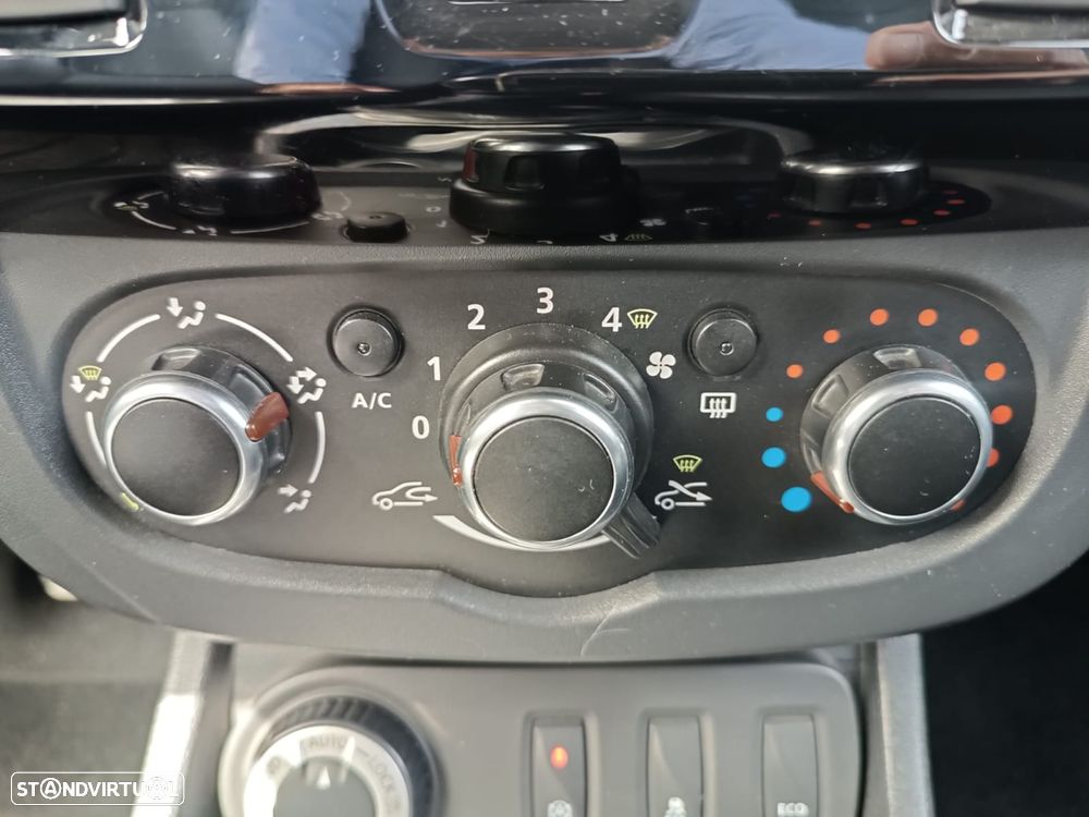 Dacia Duster 1.5 dCi Prestige 4WD - 20