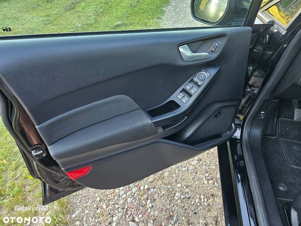 Ford Fiesta 1.1 S&S COOL&CONNECT - 12