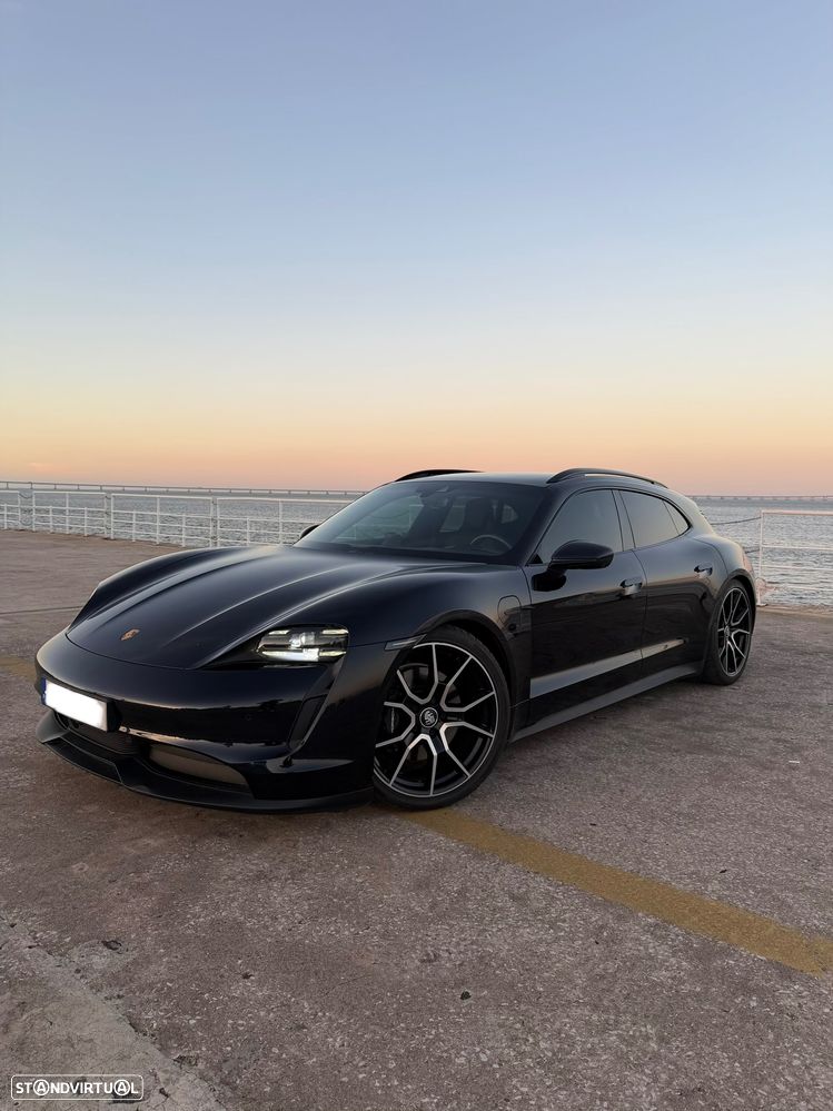 Porsche Taycan Sport Turismo Black Edition - 1