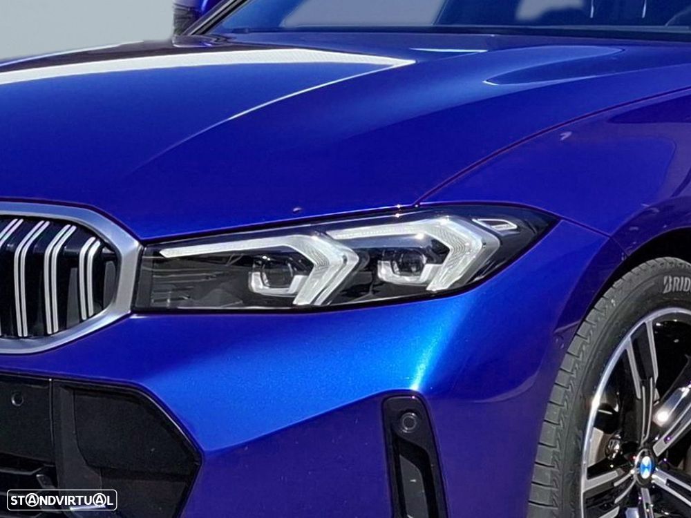 BMW 320 d Touring Pack Desportivo M Auto - 27