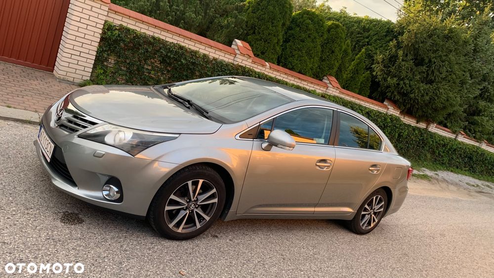 Toyota Avensis - 10