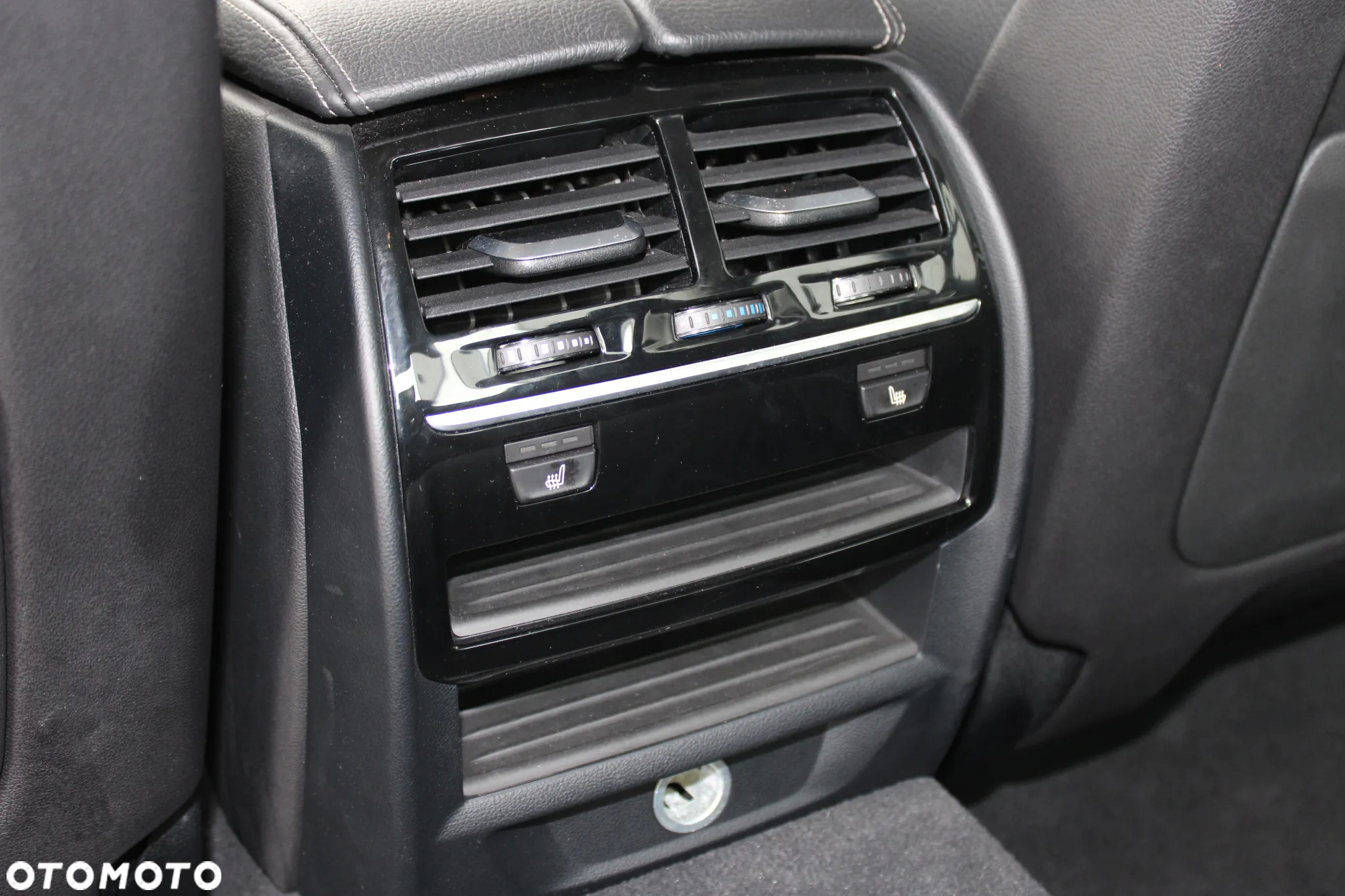 BMW Seria 5 530e iPerformance Luxury Line - 25