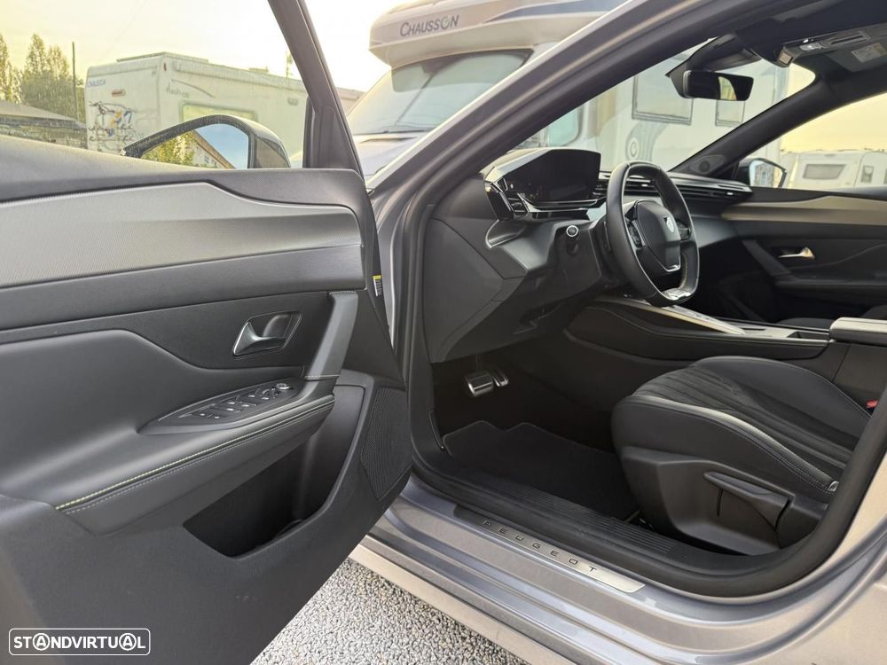 Peugeot 308 1.2 PureTech GT EAT8 - 24